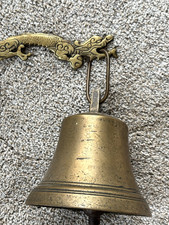 Sino de latão vintage 6" X 6" com cabide de parede de dragão bom anel comprar usado  Enviando para Brazil