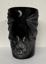 Vaso decorativo de mesa preto escultura em resina morcego gótico assustador vampiro Halloween 8" comprar usado  Enviando para Brazil