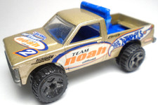 2002 Hot Wheels Chevy Surf Patrol #2 Team Noah Gold 1:64 Diecast 2 7/8" Pickup comprar usado  Enviando para Brazil