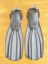Fourth element fins for sale  LONDON