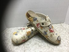 Bjorndal women floral for sale  Massena