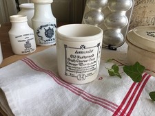 Pot ancien anglais d'occasion  Véron