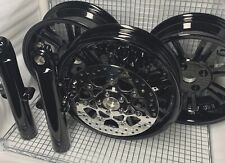 Usado, HARLEY Trike Wheels ROLAMENTOS Garfo FLHTCUTG 2014 -20 PRETO BRILHANTE Aros DIREITOS comprar usado  Enviando para Brazil