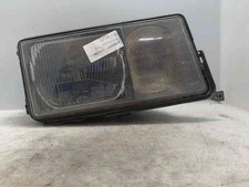 Phare droit 1000 d'occasion Phare droit 1000 d'occasion  Fère-en-Tardenois