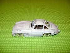 Quiralu mercedes 300sl d'occasion  La Chapelle-de-Guinchay
