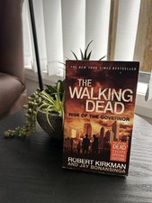 The Walking Dead Rise Of The Governor brochura por Robert Kirkman comprar usado  Enviando para Brazil