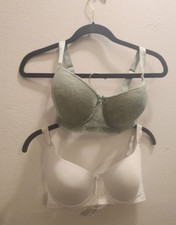 Lote de 2 sutiãs Viola's Secret 36D sem marca moldado com aro push up comprar usado  Enviando para Brazil