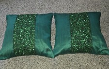 Two throw pillows for sale  Rogers