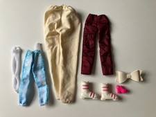 Doll clothes various for sale  WALLINGFORD
