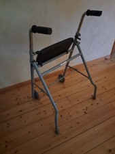 Déambulateur pliable roues d'occasion  Lorrez-le-Bocage-Préaux