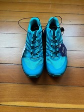 Tênis de corrida Solomon Vibe Sense trilha feminino tamanho 6.5 azul-petróleo novo com etiquetas comprar usado Tênis de corrida Solomon Vibe Sense trilha feminino tamanho 6.5 azul-petróleo novo com etiquetas comprar usado  Enviando para Brazil