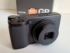 Ricoh iii fotocamera usato  Milano