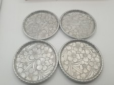 Vintage Flores Florais Everlast Forjado à Mão Alumínio Prata Coaster Conjunto de 4  comprar usado  Enviando para Brazil