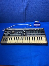 Vocoder sintetizador Korg microKORG com fonte de alimentação e caixa – Funciona testado comprar usado  Enviando para Brazil
