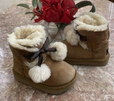 Uggs gita toddlers for sale  Sicklerville