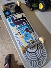 DARK ROOM SKATEBOARD DARKROOM CAMIONES INDEPENDIENTES RUEDAS SPITFIRE segunda mano  Embacar hacia Mexico