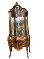 Antica vetrina vetrinetta usato Antica vetrina vetrinetta usato  Torino