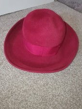 Windsmoor pink hat for sale  WELLING