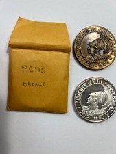 Duas medalhas PCNS Pacific Coast Numismatic Society 1990, prata 0,999 e cobre. comprar usado  Enviando para Brazil
