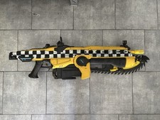 Neca gears war usato  Varedo