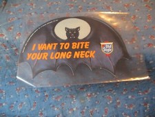 Usado, 1989 Halloween Bat Old Style Beer I Want to Bite Your Long Neck 5 1/4 polegadas de largura comprar usado  Enviando para Brazil