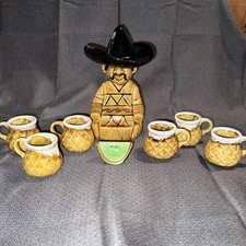 Decantador de tequila mexicano antigo com rolha e 6 xícaras e saleiro combinando, usado comprar usado Decantador de tequila mexicano antigo com rolha e 6 xícaras e saleiro combinando, usado comprar usado  Enviando para Brazil