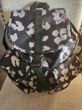 Mochila Adidas Original Utility Mini Estampa Floral Preta comprar usado  Enviando para Brazil
