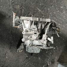 303000d040 cambio compl. usato  Italia