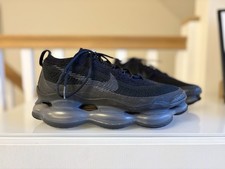 Size 9.5 nike for sale  WIGSTON