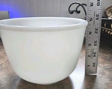 Tigela de mistura Fire King Batter bico de vidro leitoso branco raio de sol 5x6 vintage  comprar usado  Enviando para Brazil