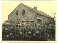 Używany, Oryg. Zdjęcie żołnierzy pod kwaterą w STAREJ WIES b. Warcie Sieradz Polska 1939 na sprzedaż  Wysyłka do Poland