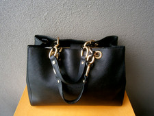 BOLSA PRETA DE COURO SAFFIANO MANUAL MICHAEL KORS.MOD-AP1408. comprar usado  Enviando para Brazil