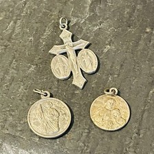 Religious medals lot for sale Religious medals lot for sale  PUDSEY