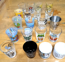 Coleção de vinte copos shot, vidro, porcelana, metal comprar usado Coleção de vinte copos shot, vidro, porcelana, metal comprar usado  Enviando para Brazil