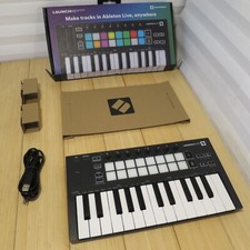 Novation Launchkey Mini 25 teclas USB MIDI Ableton controlador de teclado ao vivo MK3 comprar usado  Enviando para Brazil