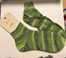 Socken handgestrickt grün gebraucht kaufen  Remchingen
