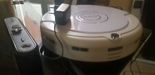 Robot aspirateur blanc d'occasion  Lagnieu