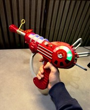 Zombie ray gun usato  Firenze