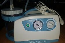 Aspiratore chirurgico portatil usato  Venetico