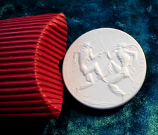 Meissen medaille porzellan gebraucht kaufen Meissen medaille porzellan gebraucht kaufen  Heiligenhafen