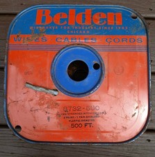 Cabo de interfone Belden 8732 2 pares 22AWG encalhado 200 pés novo na caixa vintage década de 1960, usado comprar usado  Enviando para Brazil