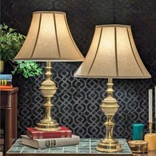 Par de abajures de mesa Stiffel vintage de latão maciço e esmalte creme 29" de altura com sombra, usado comprar usado  Enviando para Brazil