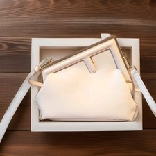 Pochette prima borsa usato  Gazzaniga