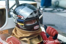 James Hunt em McLaren M23 - Foto clássica pré-corrida, usado comprar usado  Enviando para Brazil