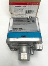 Interruptor de pressão de gás Honeywell C6097B1028 tubo 1/4" NPT comprar usado Interruptor de pressão de gás Honeywell C6097B1028 tubo 1/4" NPT comprar usado  Enviando para Brazil