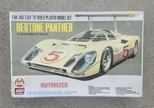 Kit modelo AHM Eidai motorizado Bertone Panther escala 1/20 100% completo comprar usado Kit modelo AHM Eidai motorizado Bertone Panther escala 1/20 100% completo comprar usado  Enviando para Brazil