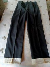 Vêtement pantalon gris d'occasion  Gavray