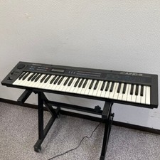 Roland alpha juno d'occasion  Expédié en Belgium