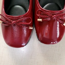 Kenneth cole women for sale  Mendota