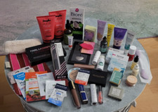 Kosmetik beauty paket gebraucht kaufen  Zossen